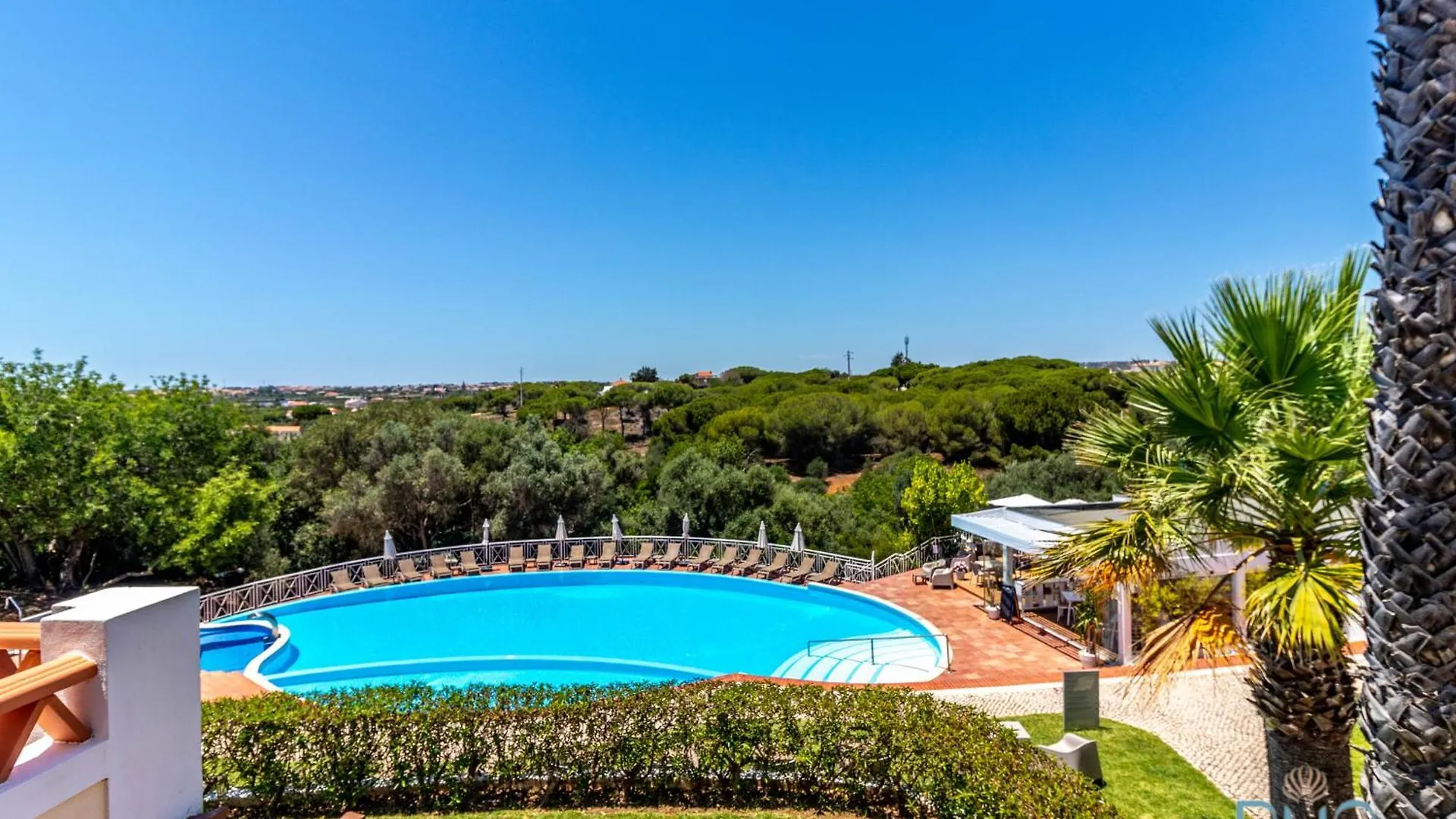 Cegonha Country Club contacts
